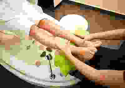 Image-Caption-8-2